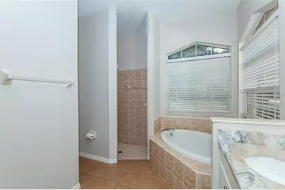 307 Rio Terra, Venice, FL 34285 - Photo 13