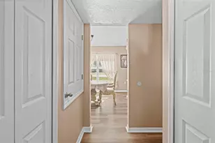 7319 Lagoon Rd, Spring Hill, FL 34606 - Photo 15