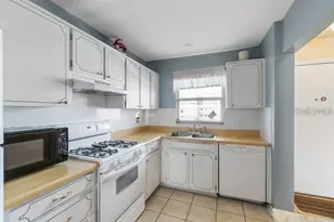 5521 80th St N, Saint Petersburg, FL 33709 - Photo 7