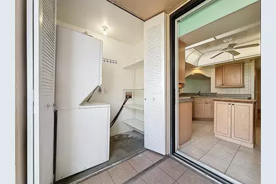 1 Key Capri #201E, Treasure Island, FL 33706 - Photo 21