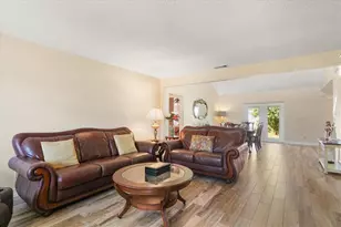 2217 65th Pl N, Saint Petersburg, FL 33702 - Photo 5
