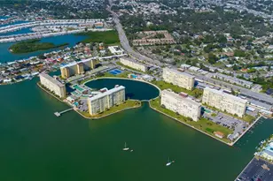 4725 Cove Cir, Saint Petersburg, FL 33708 - Photo 29