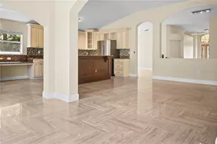 9986 Stockbridge Dr, Tampa, FL 33626 - Photo 5