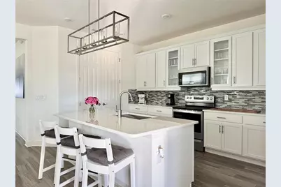 9435 Sanders Park Place, Seffner, FL 33584 - Photo 13