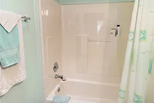 7225 Mt Fairfield Rd NE, Saint Petersburg, FL 33702 - Photo 15