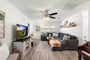 7001 13th St N, Saint Petersburg, FL 33702 - Photo 11