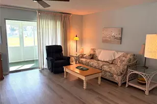 1901 Canterbury Ln, Sun City Center, FL 33573 - Photo 7