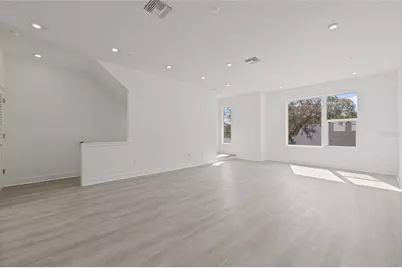 305 15th Street N, Saint Petersburg, FL 33705 - Photo 19