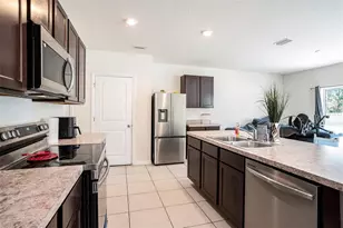 10023 Merry Fawn Ct, Sun City Center, FL 33573 - Photo 7