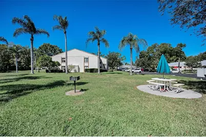 1488 Pine Glen Lane #B2, Tarpon Springs, FL 34688 - Photo 47