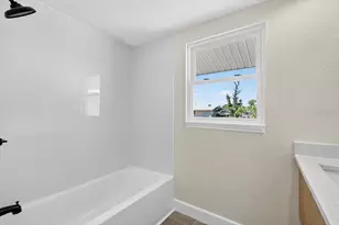 420 Palm Creek Dr, Englewood, FL 34223 - Photo 15