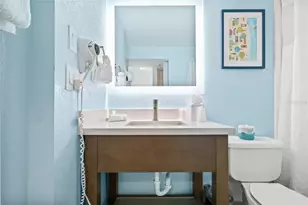 10650 Gulf Blvd, Saint Petersburg, FL 33706 - Photo 29