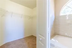 504 Valencia Park Dr, Seffner, FL 33584 - Photo 43