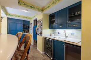 2795 Kipps Colony Dr S, Saint Petersburg, FL 33707 - Photo 15