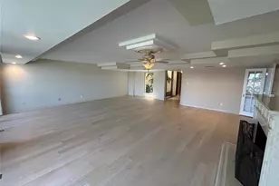 2795 Kipps Colony Dr S, Saint Petersburg, FL 33707 - Photo 11