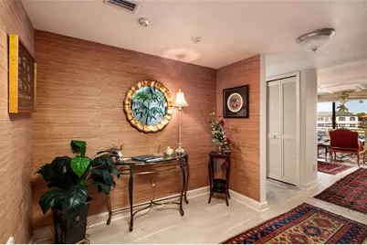 2795 Kipps Colony Drive S #101-102, Saint Petersburg, FL 33707 - Photo 7