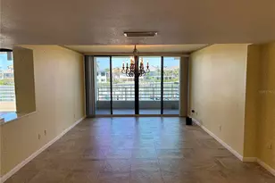 2795 Kipps Colony Dr S, Saint Petersburg, FL 33707 - Photo 25