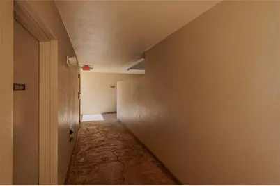 2795 Kipps Colony Drive S #101-102, Saint Petersburg, FL 33707 - Photo 3