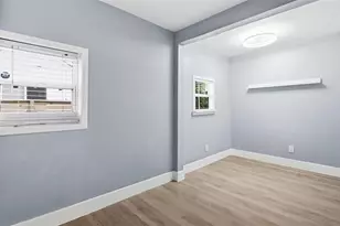 2925 Clinton St S, Gulfport, FL 33707 - Photo 11