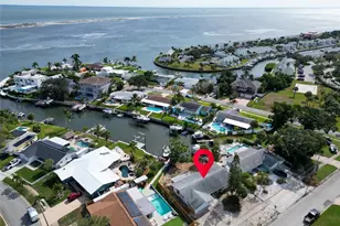 4540 Beach Dr SE, Saint Petersburg, FL 33705 - Photo 1