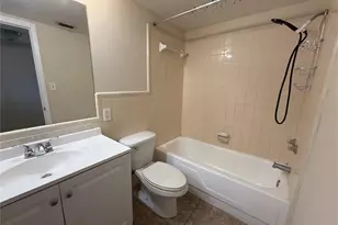 12175 3rd St E, Treasure Island, FL 33706 - Photo 11