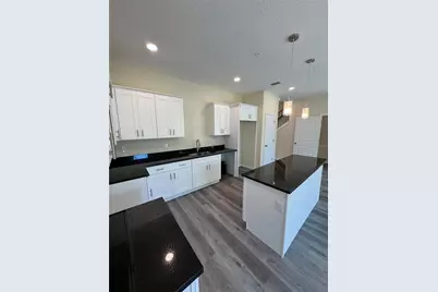 4374 Cambio Gardens Court, Tampa, FL 33610 - Photo 5