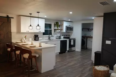 11211 Meadow Drive, Port Richey, FL 34668 - Photo 9