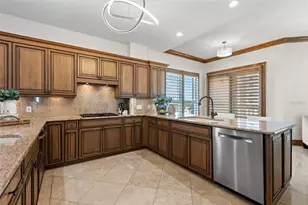 288 Beach Dr NE, Saint Petersburg, FL 33701 - Photo 37