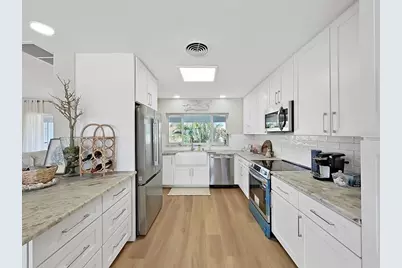 339 Bath Club Boulevard S, North Redington Beach, FL 33708 - Photo 17