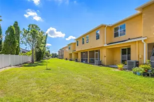 6912 Towering Spruce Dr, Riverview, FL 33578 - Photo 23