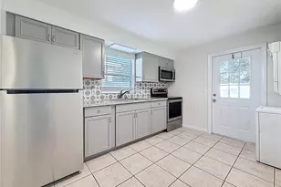 650 Athens St, Dunedin, FL 34698 - Photo 17