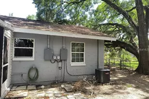 921 W Hiawatha St, Tampa, FL 33604 - Photo 7