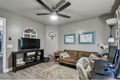 209 E 52nd Avenue Plaza E, Bradenton, FL 34203 - Photo 33