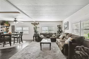 209 E 52nd Ave Plaza E, Bradenton, FL 34203 - Photo 23