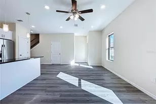 4366 Cambio Gdns Ct, Tampa, FL 33610 - Photo 11