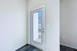 4366 Cambio Gdns Ct, Tampa, FL 33610 - Photo 51