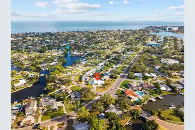 4681 Shore Acres Boulevard NE, Saint Petersburg, FL 33703 - Photo 35