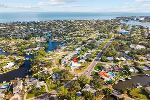 4681 Shore Acres Blvd NE, Saint Petersburg, FL 33703 - Photo 35