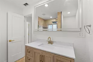 4681 Shore Acres Blvd NE, Saint Petersburg, FL 33703 - Photo 15