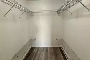 9013 Westchester Cir, Tampa, FL 33604 - Photo 11