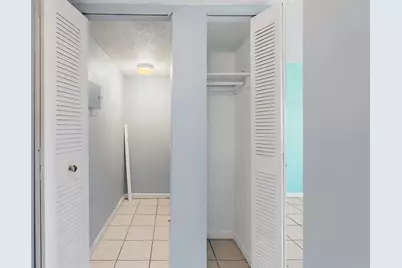 9895 1st Street E #9, Treasure Island, FL 33706 - Photo 11