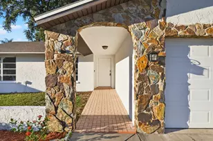 1408 Oleander Dr, Tarpon Springs, FL 34689 - Photo 7