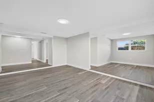 1408 Oleander Dr, Tarpon Springs, FL 34689 - Photo 9