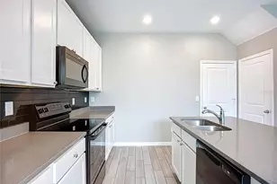 11829 Clare Hill Ave, Riverview, FL 33579 - Photo 15