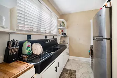 2402 N Ridgewood Avenue, Tampa, FL 33602 - Photo 43