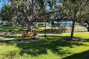 8220 112th St, Seminole, FL 33772 - Photo 17