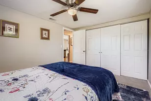 7008 Creek Dr, New Port Richey, FL 34655 - Photo 17