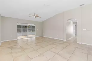 2801 Queen Alberta Dr, Valrico, FL 33596 - Photo 9