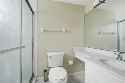 3002 W Cleveland Street #E10, Tampa, FL 33609 - Photo 23