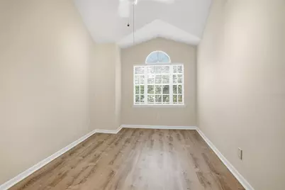 3002 W Cleveland Street #E10, Tampa, FL 33609 - Photo 17